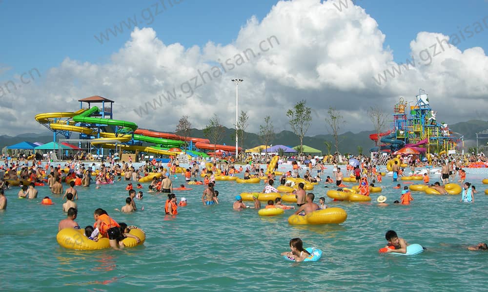 浙江宁波东钱湖水上乐园螺旋组合滑道、造浪池