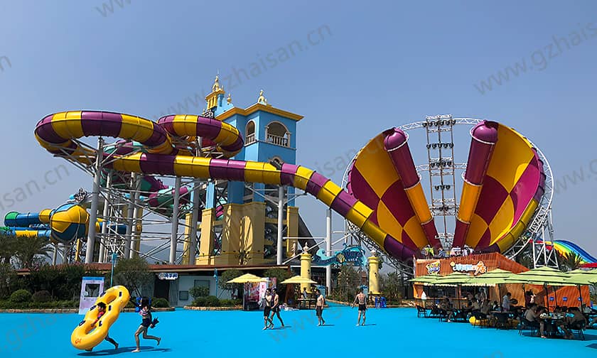 浙江宁波大目湾阿拉的海水上乐园超级龙卷风滑道