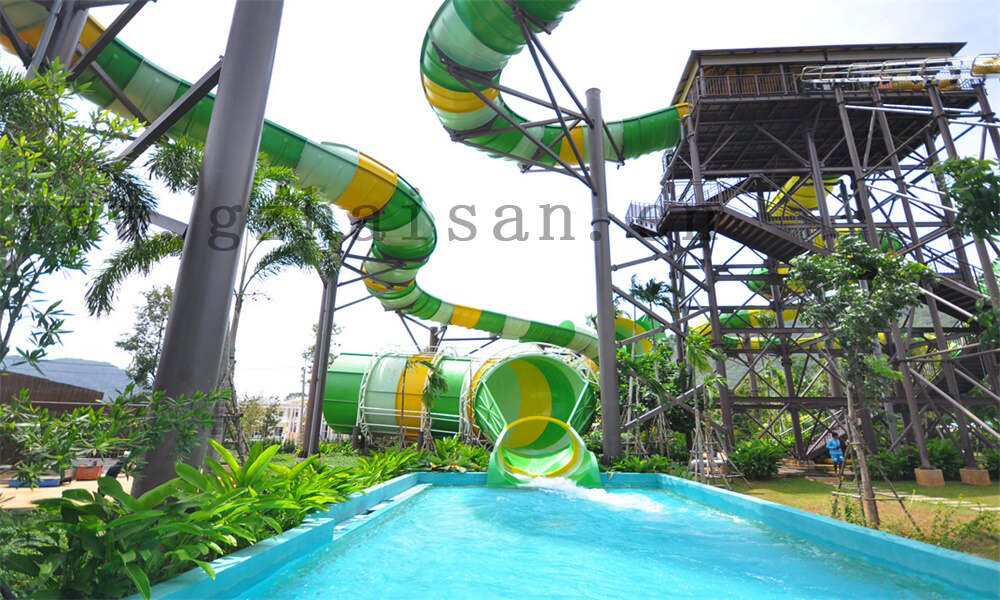 儿童水上乐园游乐设备吸引顾客的原因